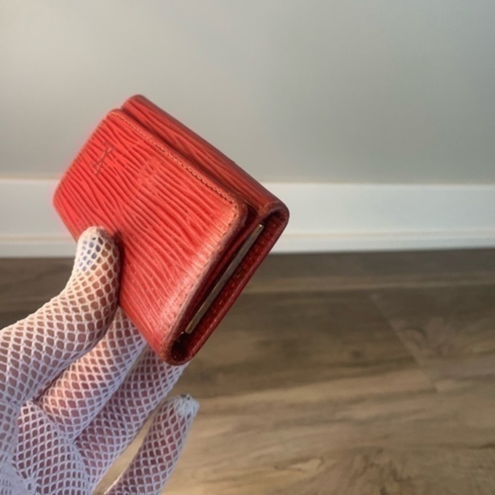 Louis Vuitton Epi Red Key Holder Wallet Multicles